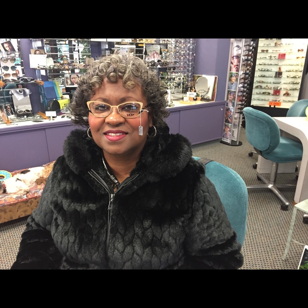 Meet your Posher, Cynthia